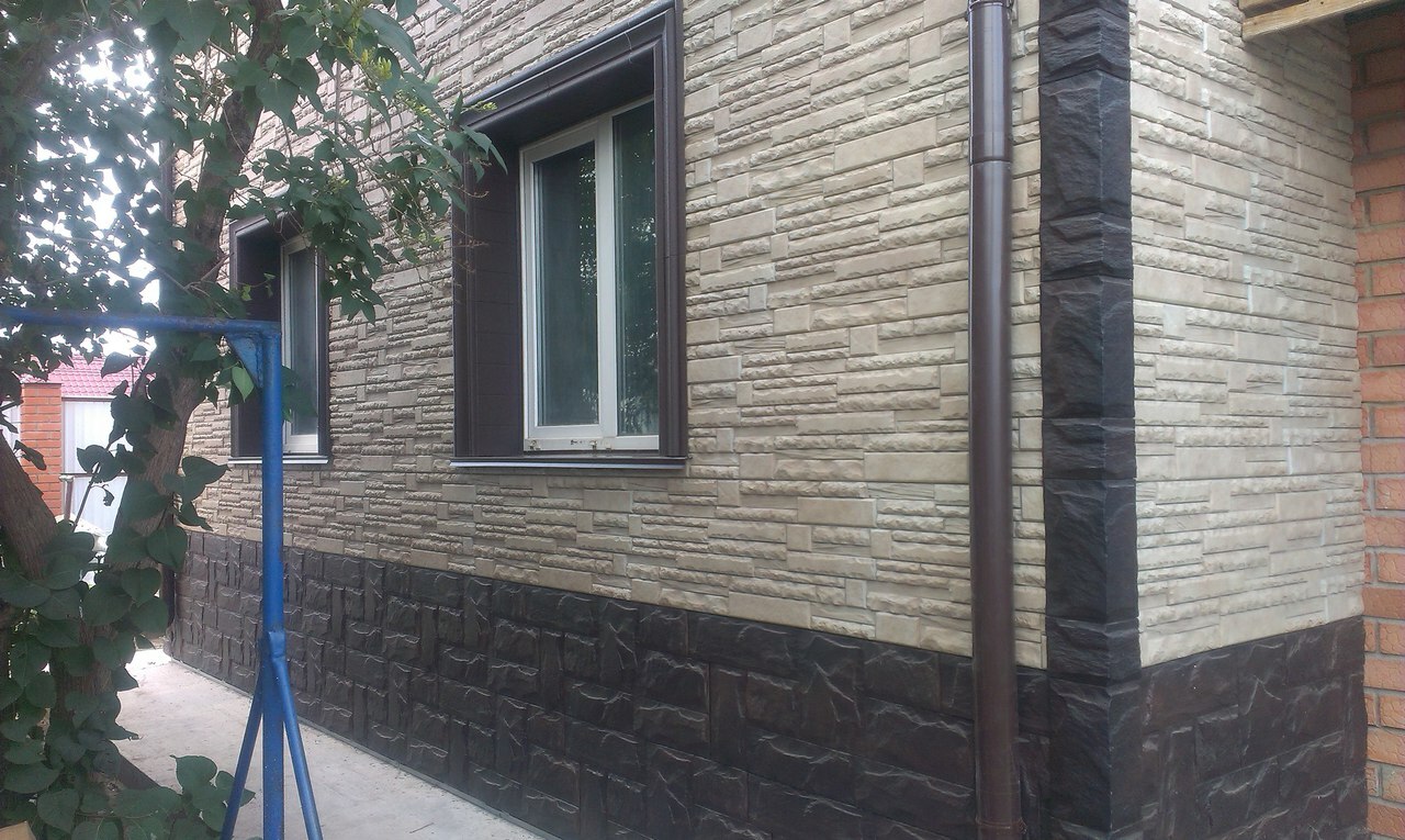 Облицовка домов фасадными панелями в Оренбурге